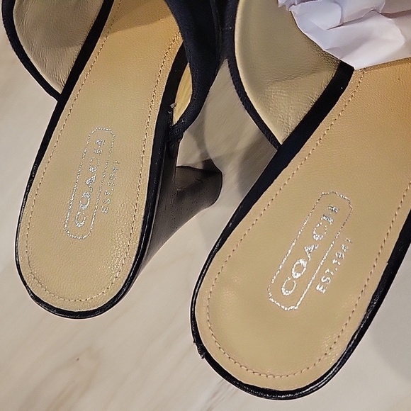 COACH Black Ivy C Signature Logo Fabric Clogs Mules Wooden Heels 7. - Picture 10 of 10